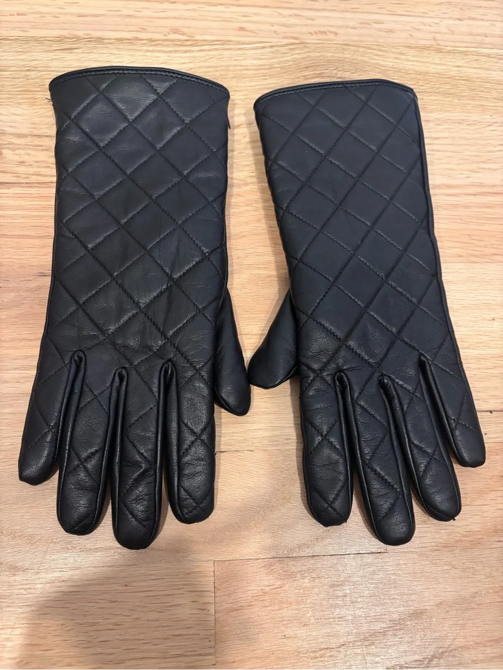 Adrienne Vittadini black leather gloves size large